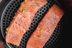 salmon filets in the air fryer basket