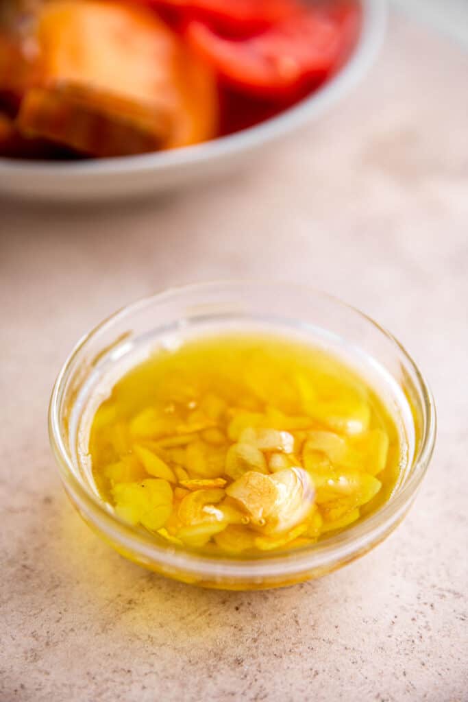 garlic oil in a small dish 
